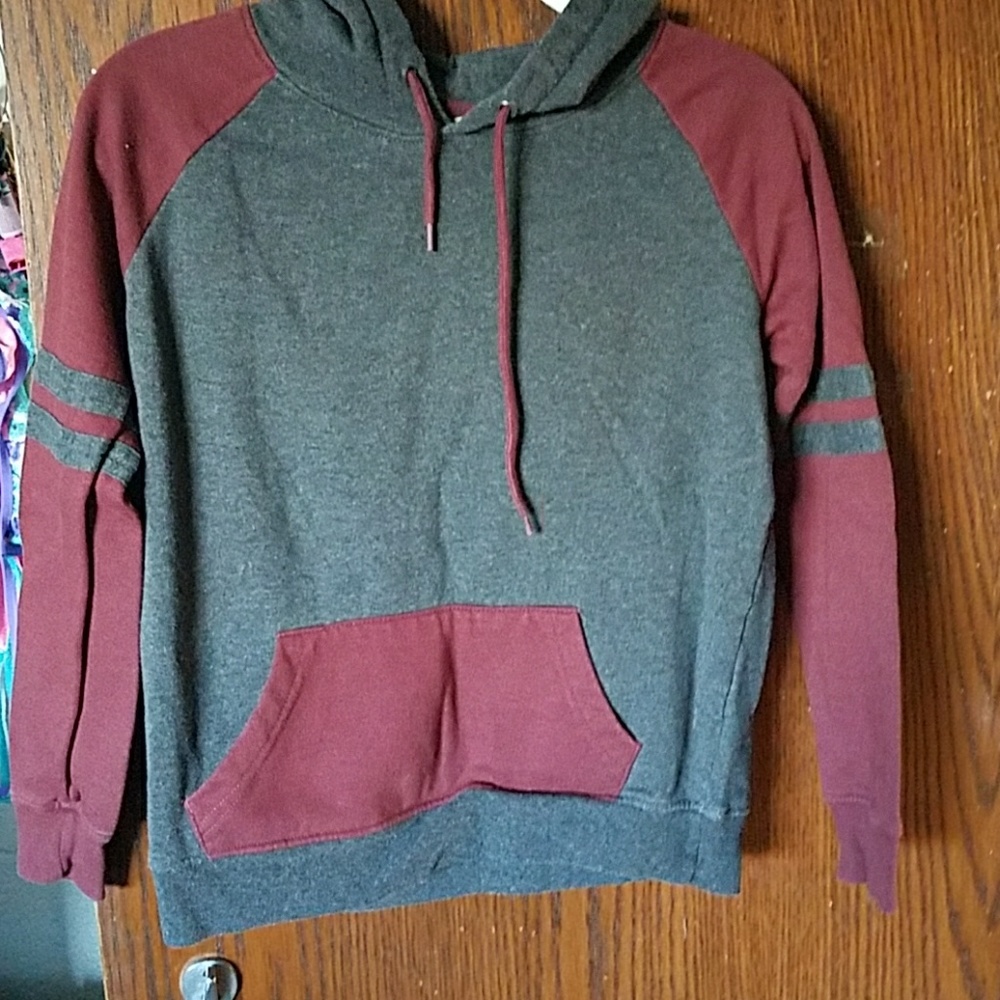 Gray and maroon sweatshirt